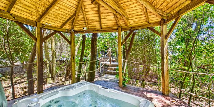 1.Location bungalow avec jacuzzi vue mer Deshaies Guadeloupe